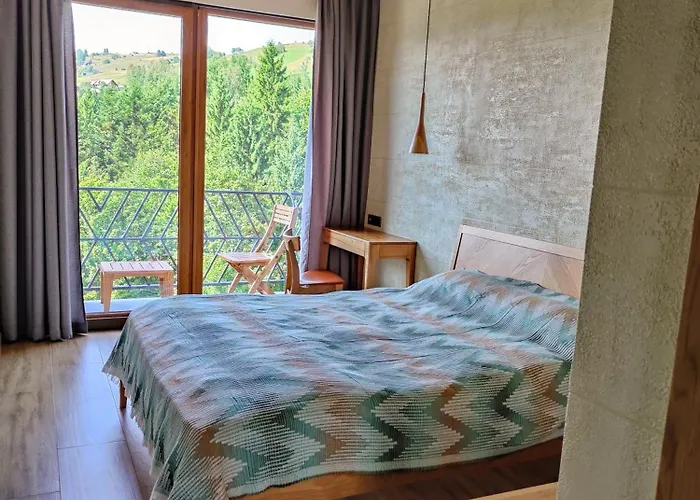 Lodge тхаті Yablunytsia